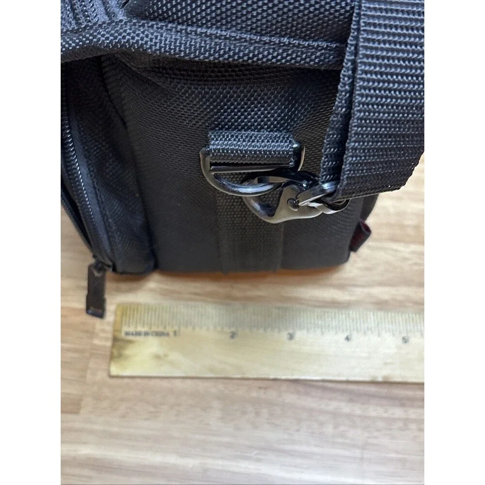 Tamrac Digital Series Digital Camera Carrying Bag 5696 Black Light Weight
